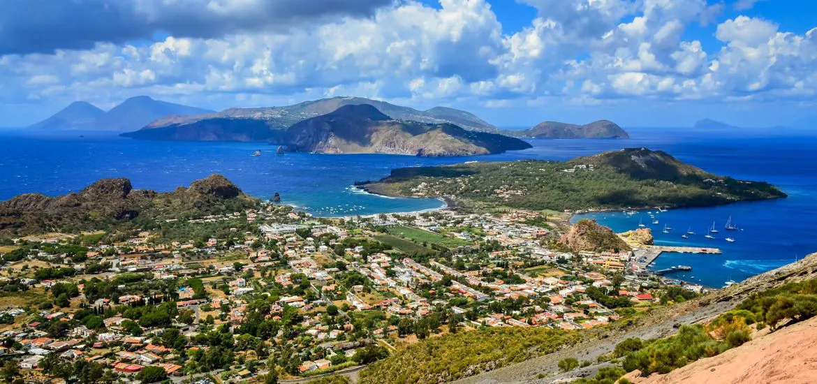 CALABRIA AND AEOLIAN ISLANDS TOUR