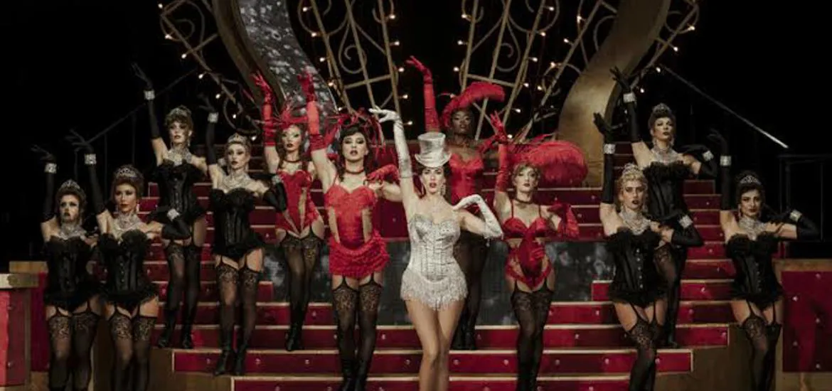 MOULIN ROUGE