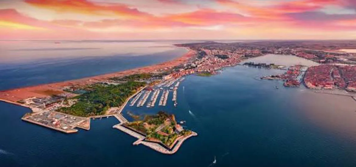 SOTTOMARINA 