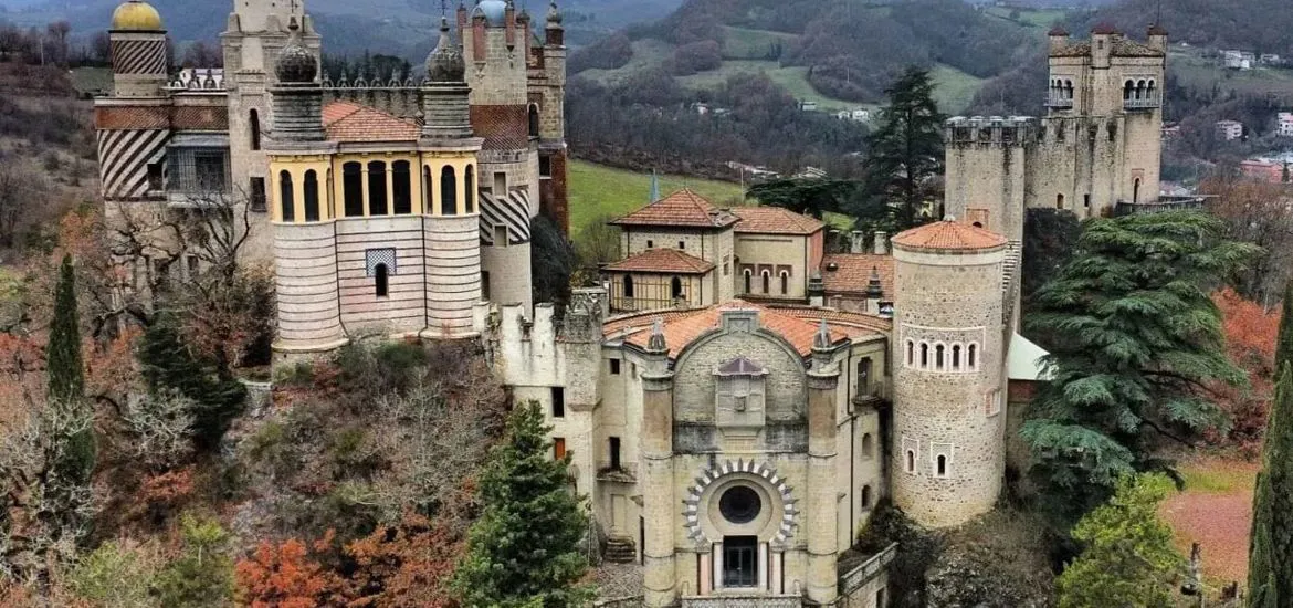 ROCCHETTA MATTEI e il BORGO LA SCOLA