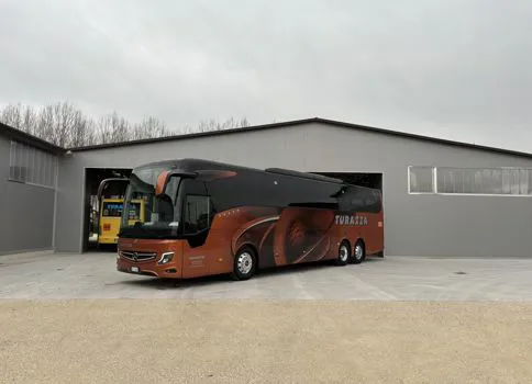 MERCEDES TOURISMO